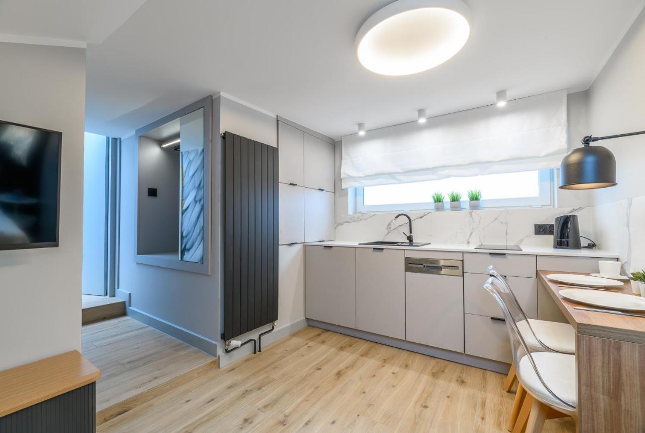 Piernikowe Apartamenty Thorn Exterior foto