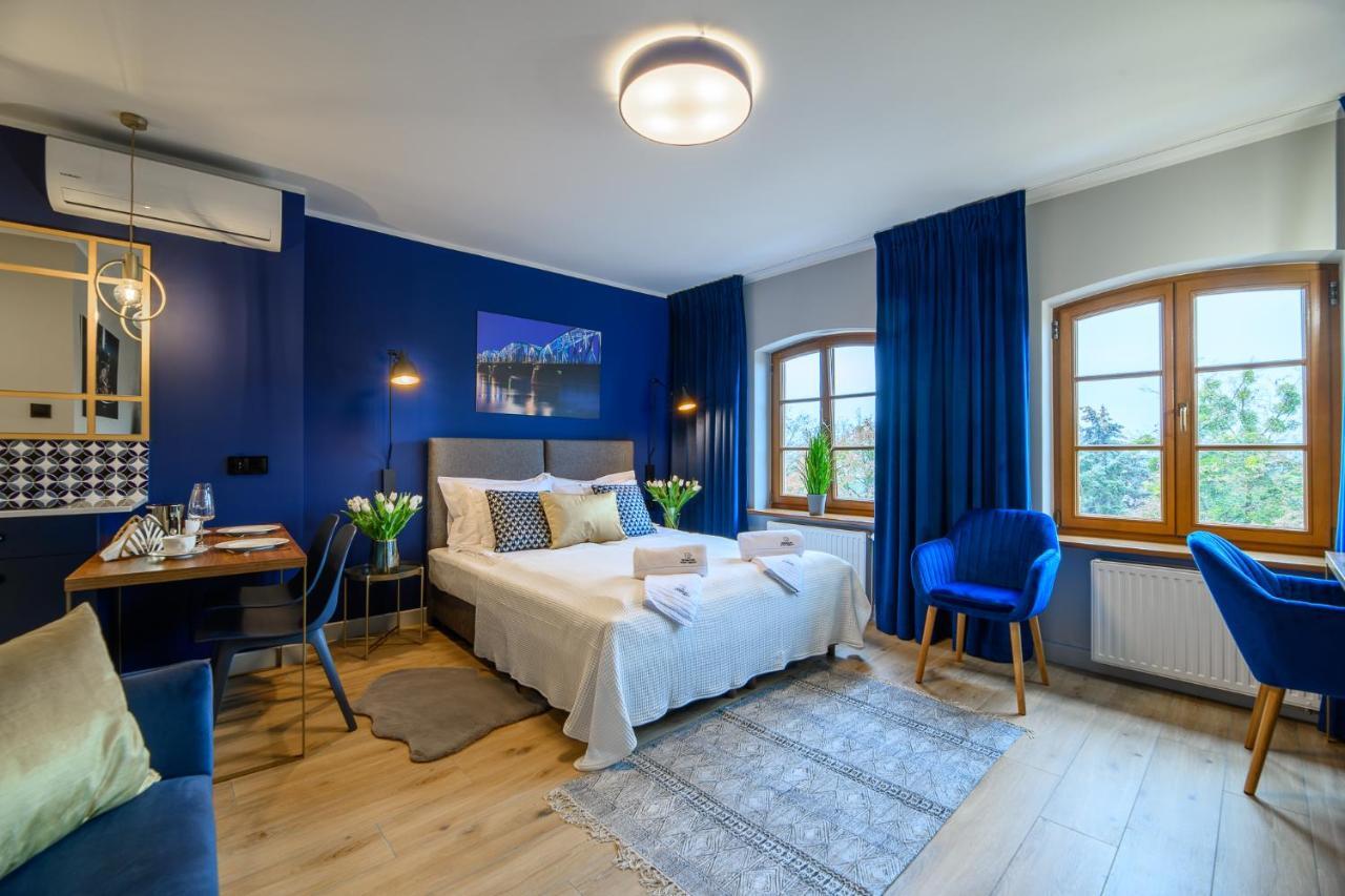 Piernikowe Apartamenty Thorn Exterior foto